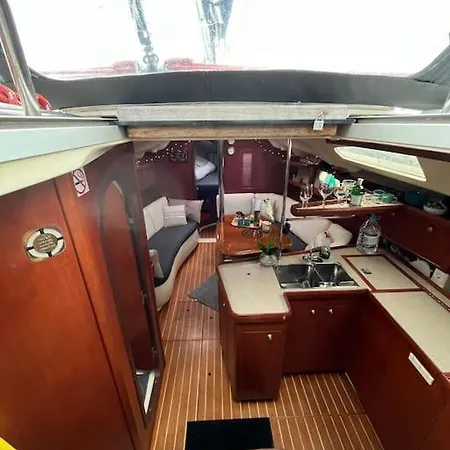 Op Zeiljacht In Alicante